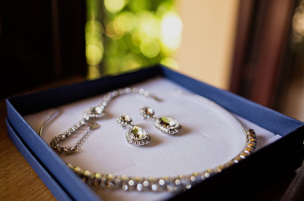 Finding the Best Fashion Jewelry Sets for Brides