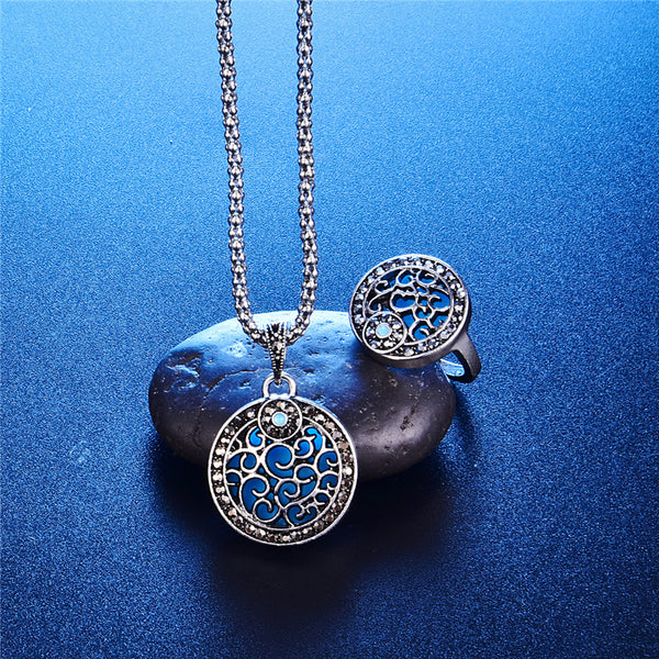 Antique Crystal Hollow Sets