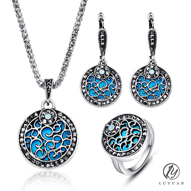 Antique Crystal Hollow Sets