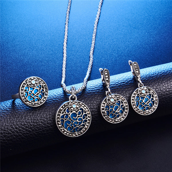 Antique Crystal Hollow Sets