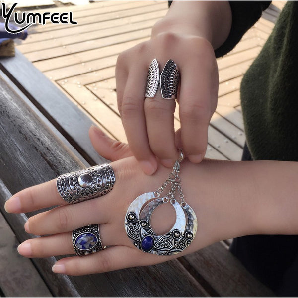 Metal with Blue Synthetic Stone Set