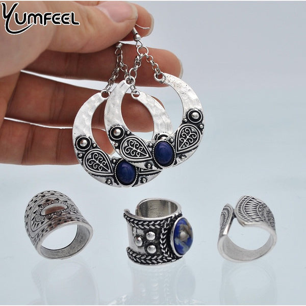 Metal with Blue Synthetic Stone Set